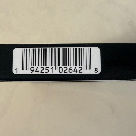 NARS Quad Eyeshadow Palette - Peach and Copper Tones - Picture 6 of 6